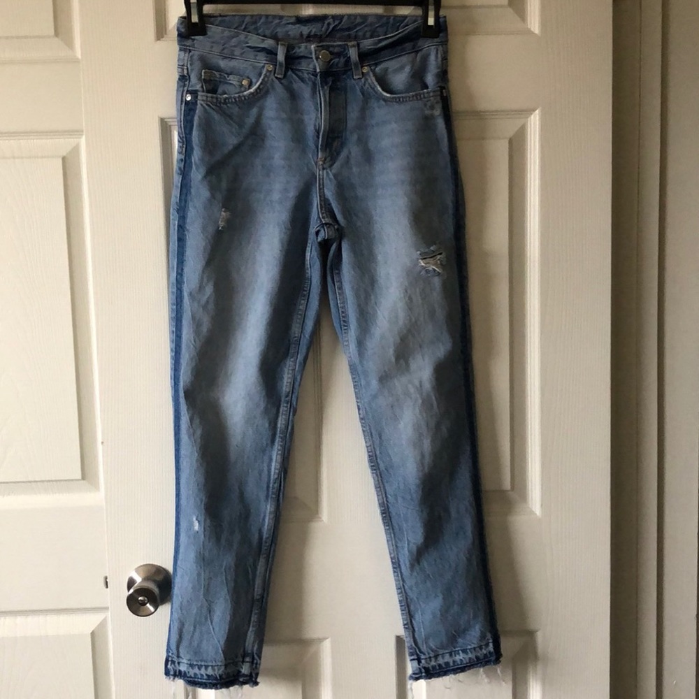 H&M boyfriend low waist distressed jeans 25